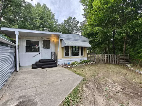 Exterior - 1873 Mina, Harrison, MI 48625 photo 2 of 14