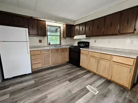 Kitchen - 1873 Mina, Harrison, MI 48625 photo 1 of 1