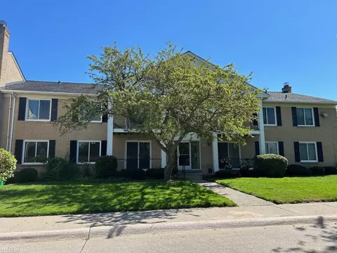 37095 Nottingham UNIT 11, Sterling Heights, MI 48312