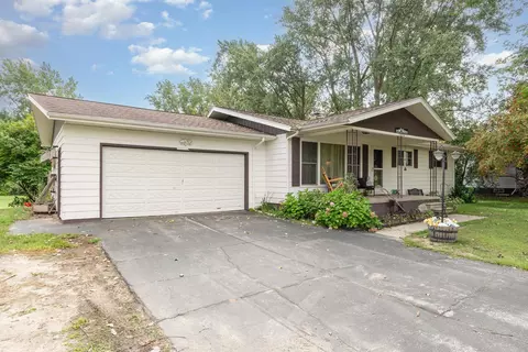 1404 E Parish, Kawkawlin, MI 48631 photo 3