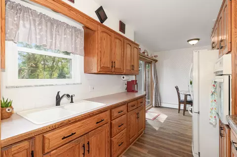1404 E Parish, Kawkawlin, MI 48631 photo 9