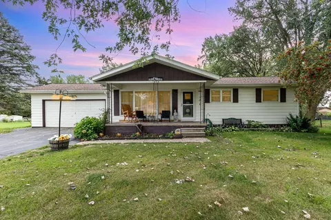 1404 E Parish, Kawkawlin, MI 48631 photo 2