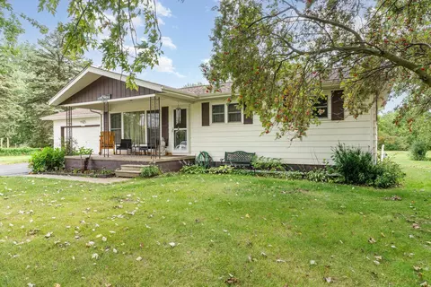1404 E Parish, Kawkawlin, MI 48631 photo 4