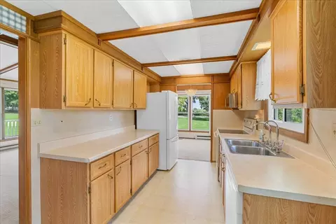 Kitchen - 8360 Lytle, Corunna, MI 48817 photo 2 of 4