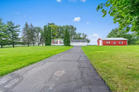 8360 Lytle, Corunna, MI 48817