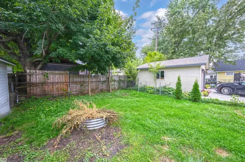 Exterior - 526 N 5th, Saint Clair, MI 48079 photo 6 of 8