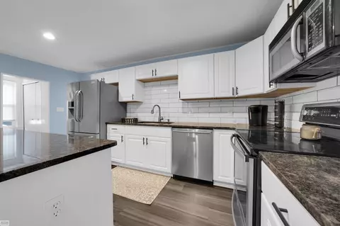Kitchen - 526 N 5th, Saint Clair, MI 48079 photo 3 of 3