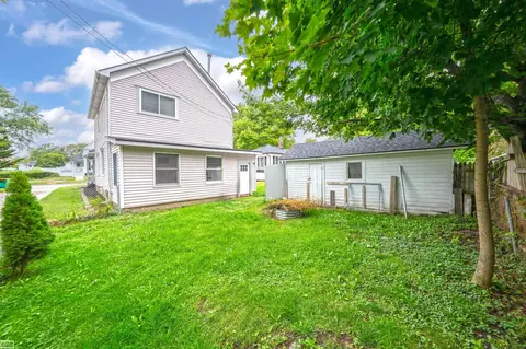 Exterior - 526 N 5th, Saint Clair, MI 48079 photo 7 of 8