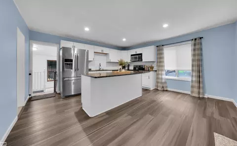 Kitchen - 526 N 5th, Saint Clair, MI 48079 photo 2 of 3