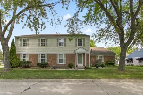 24621 Spring, Harrison Township, MI 48045
