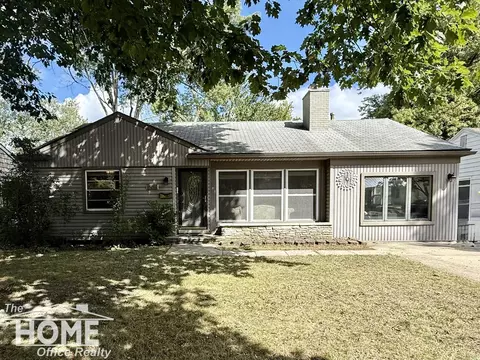 15654 Kirkshire, Beverly Hills, MI 48025