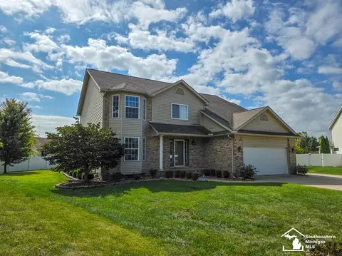 15132 Oak Vly, Monroe, MI 48161