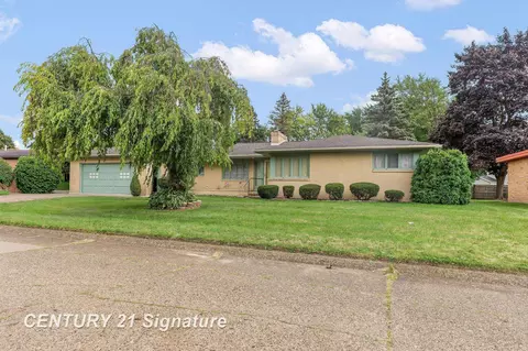 38 Elmview, Saginaw, MI 48602