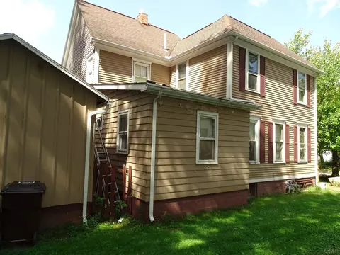 150 E Hunt, Adrian, MI 49221