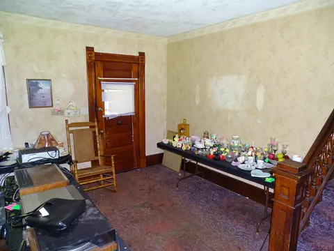Entry Way - 150 E Hunt, Adrian, MI 49221 photo 1 of 2