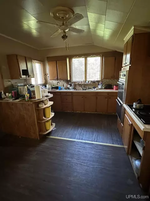 Kitchen - 138 High Excelsior, Ishpeming, MI 49849 photo 2 of 6