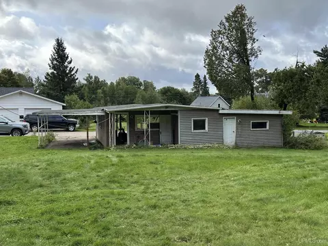 Exterior - 138 High Excelsior, Ishpeming, MI 49849 photo 4 of 6