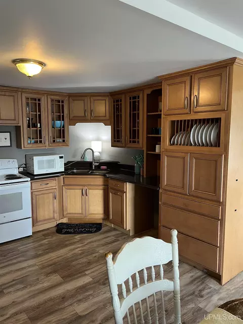 301 Hazel, Ishpeming, MI 49849 photo 7