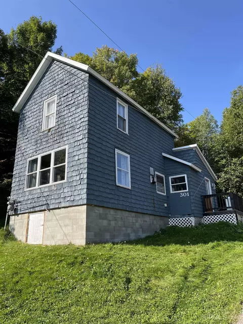 301 Hazel, Ishpeming, MI 49849 photo 2