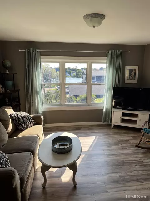 301 Hazel, Ishpeming, MI 49849 photo 10