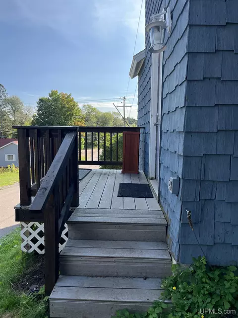 301 Hazel, Ishpeming, MI 49849 photo 4