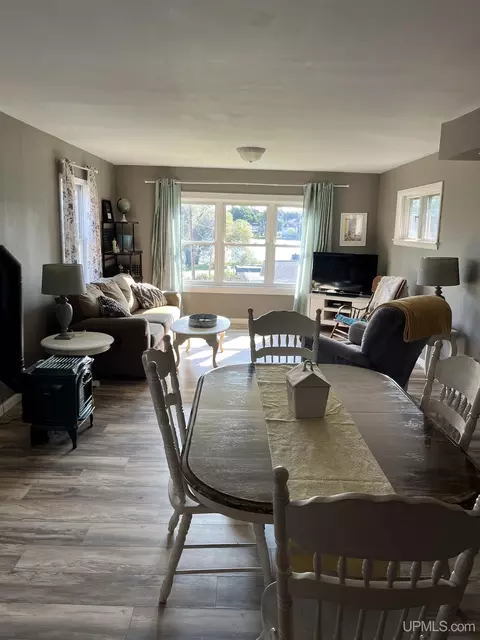 301 Hazel, Ishpeming, MI 49849 photo 9
