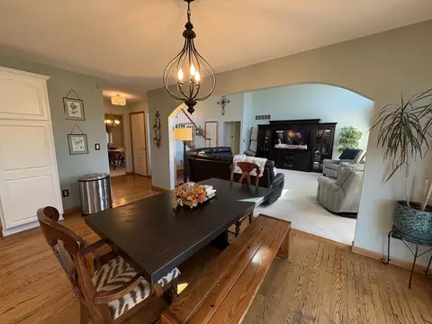 Dining - 6509 Stonebrook, Flushing, MI 48433 photo 2 of 2