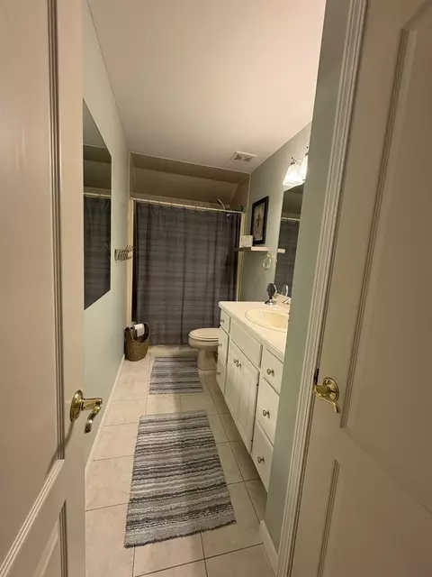 Bath - 6509 Stonebrook, Flushing, MI 48433 photo 5 of 7