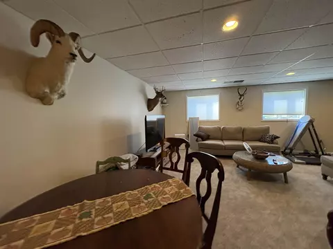 Living - 6509 Stonebrook, Flushing, MI 48433 photo 4 of 4