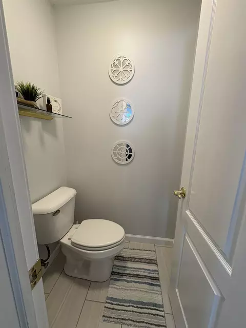 Bath - 6509 Stonebrook, Flushing, MI 48433 photo 1 of 7