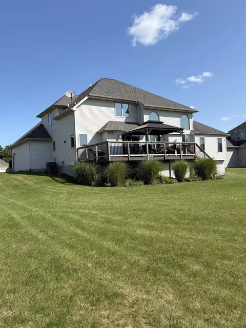 Exterior - 6509 Stonebrook, Flushing, MI 48433 photo 3 of 4