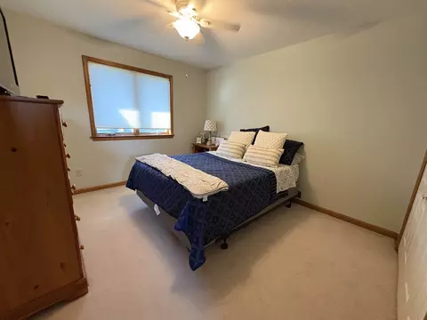 Bedroom - 6509 Stonebrook, Flushing, MI 48433 photo 4 of 6