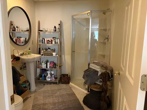 Bath - 6509 Stonebrook, Flushing, MI 48433 photo 7 of 7