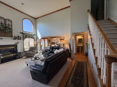 Entry Way - 6509 Stonebrook, Flushing, MI 48433 photo 1 of 2