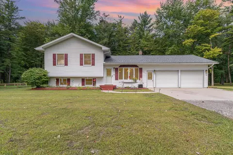 3829 N Meridian, Sanford, MI 48657