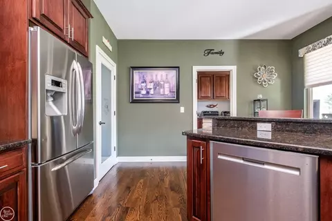 Kitchen - 18298 Tiger, Macomb, MI 48042 photo 6 of 7