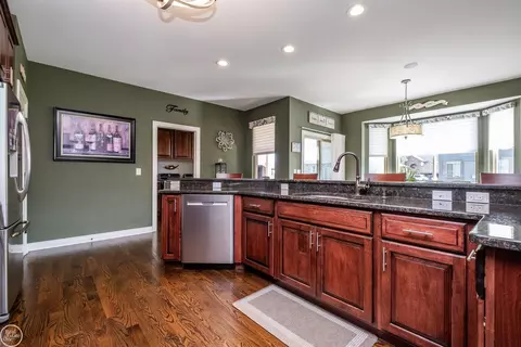 Kitchen - 18298 Tiger, Macomb, MI 48042 photo 4 of 7