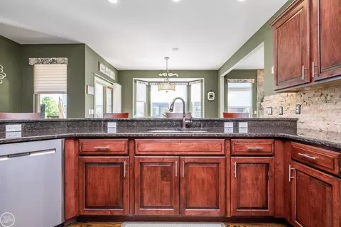 Kitchen - 18298 Tiger, Macomb, MI 48042 photo 5 of 7