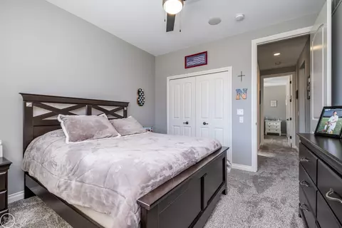 Bedroom - 18298 Tiger, Macomb, MI 48042 photo 4 of 7
