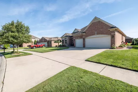 Exterior - 18298 Tiger, Macomb, MI 48042 photo 4 of 13