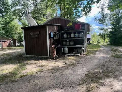 3275 3285 Frst, Harrison, MI 48625 photo 32