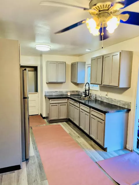 Kitchen - 5708 Western, Flint, MI 48506 photo 2 of 3