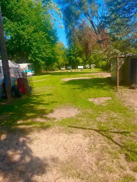 Exterior - 5708 Western, Flint, MI 48506 photo 3 of 5