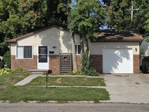 118 S Main, Marine City, MI 48039