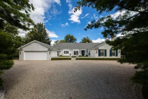 360 Moross, Grosse Pointe Farms, MI 48236