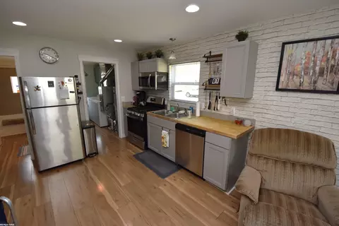 Kitchen - 953 Robbins, Algonac, MI 48001 photo 2 of 4