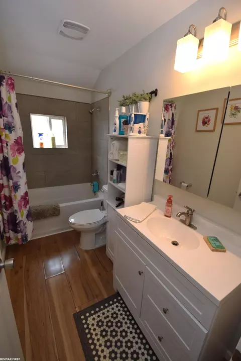 Bath - 953 Robbins, Algonac, MI 48001 photo 2 of 3