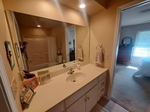 Bath - 575 Mcneilly, Clare, MI 48617 photo 1 of 4