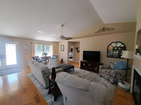 Living - 575 Mcneilly, Clare, MI 48617 photo 1 of 2