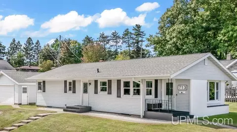 713 Saratoga, Kingsford, MI 49802